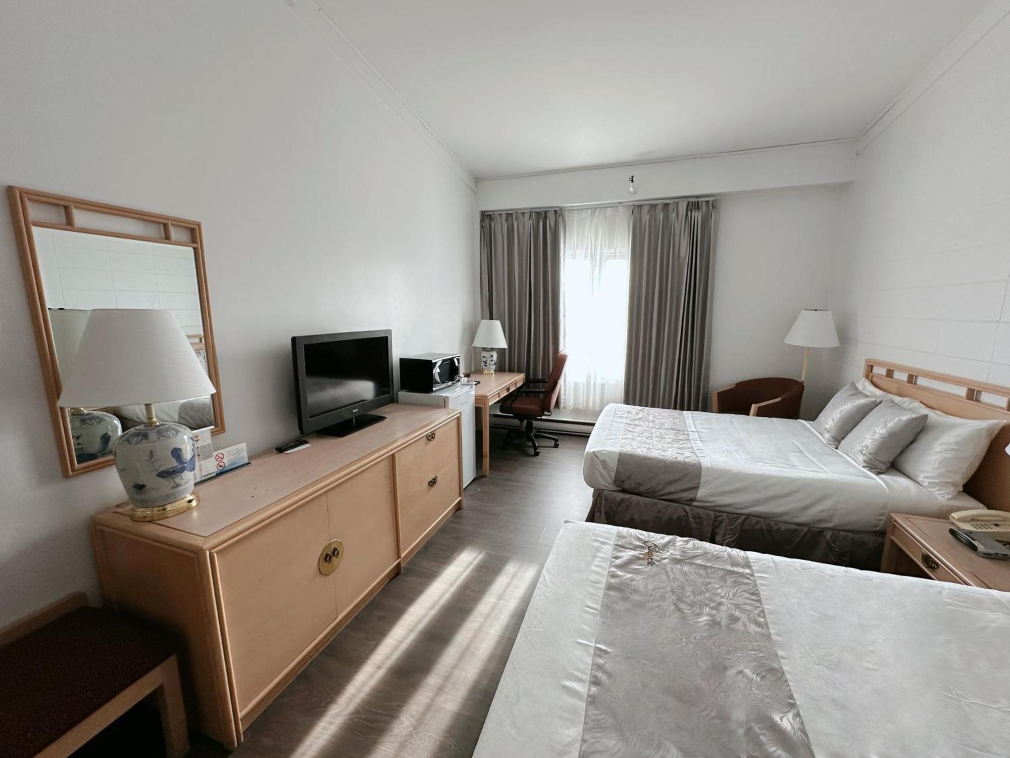 Hotel La Caravelle Baie-Comeau Buitenkant foto